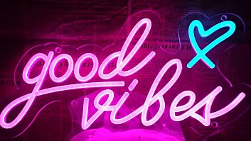 &#39;Good Vibes&#39; neon sign