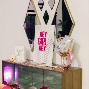 Hey Girl Hey Neon Sign brings friendly vibes to girls&#039; rooms