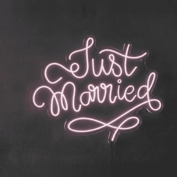 Just Married Neon Sign Celebrate your wedding with this beautiful sign
