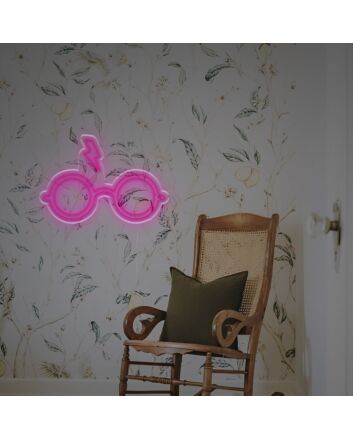 Elevate Your Bar or Storefront Appeal with the Stylish Glasses With Flash LED Neon Sign.
