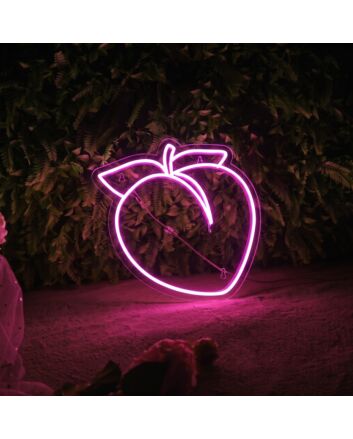 Peach3&#39; neon sign