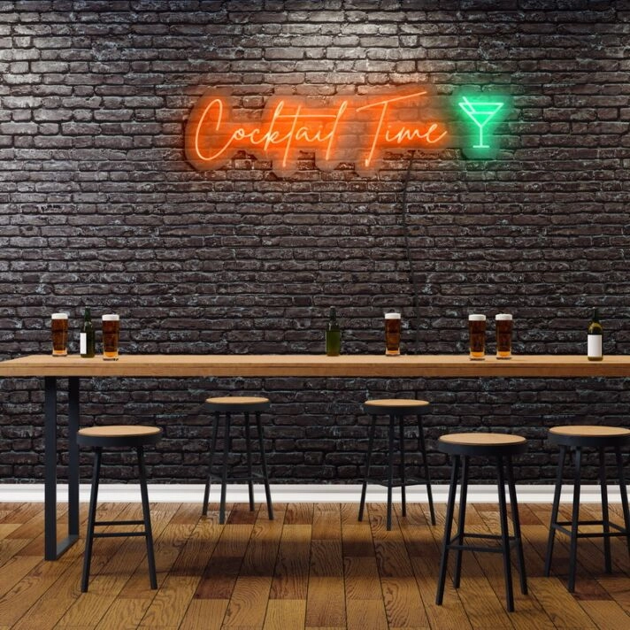 Cocktail Time Neon Sign