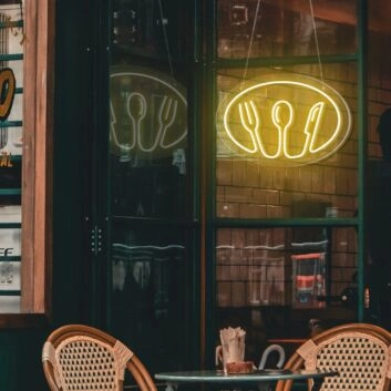 Elevate Your Dining Experience: 4 In 1 Tableware Neon Sign Perfect for Home Decor, Restaurants, and Wedding Celebrations.