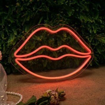 Opened Lip LED Neon Sign