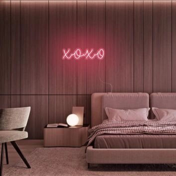 Mini Xoxo Neon Sign