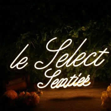 Le Pelect Pentien Neon Sign