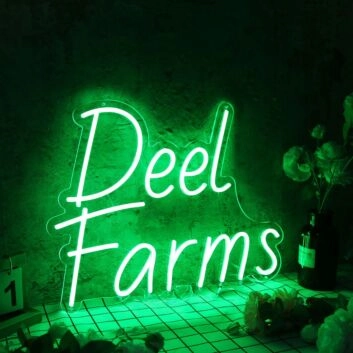 Deel Farms Green Neon Sign