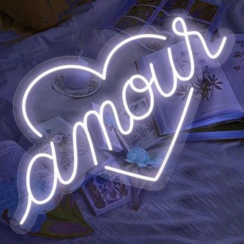 “Amore” Neon Sign