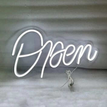 OPEN 2&#39; neon sign