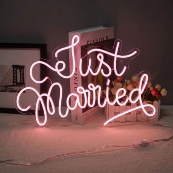 Just Married Neon Sign Celebrate your wedding with this beautiful sign