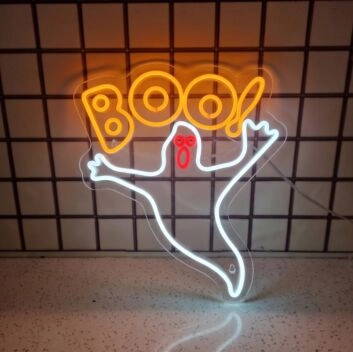 &#39;BOO!&#39; neon sign