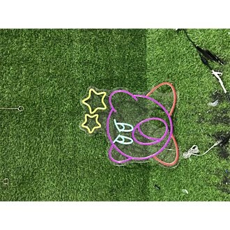 Beleben Sie Ihre Spieleabende und besonderen Veranstaltungen mit dem Kirby Gameroom Decor LED Neon Schild - Perfekt für Zuhause, Bars und Partyambiente.