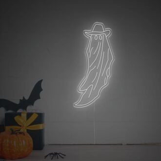 Fügen Sie Ihren Halloween-Feierlichkeiten, von der Heimdekoration bis zu Bürofeiern, mit dem Halloween Tall Ghost With Hat LED-Neonschild einen gruseligen Glanz hinzu.