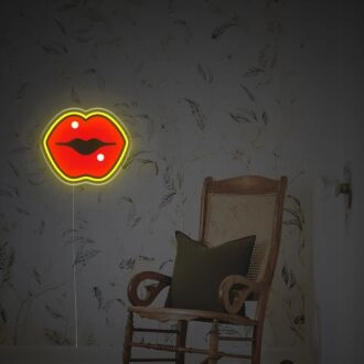 Verschönern Sie Ihre Bar, Ihr Schlafzimmer oder Ihre Hochzeitsfeier mit dem LED-Neon-Acrylkunstwerk "Pouty Red Lips".