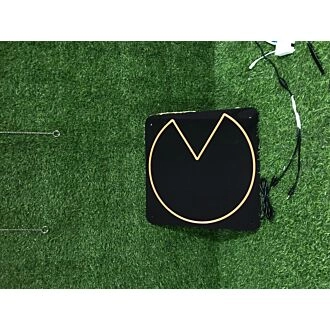 Bringen Sie Ihr Spielzimmer, Ihre Bar oder Ihr Geschäft zum Strahlen: Pac-Man Rote Punkte LED-Neonschild.