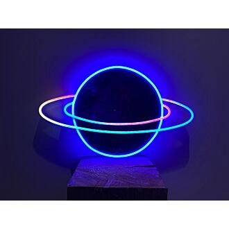 Planet Saturn Neonschild