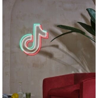 TIKTOK Grün und Rotes Neonschild
