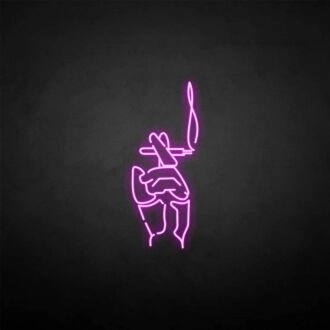 Zigarette in der Hand