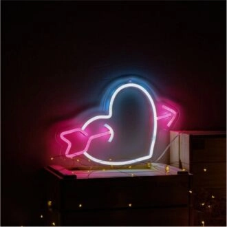 Erhellen Sie Ihre Liebesfeiern und gemütlichen Ecken mit dem LED-Neonschild "Pfeil durch Herz".