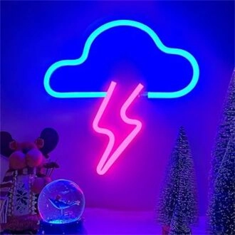 Beleuchten Sie jeden Raum, von Bars bis zu Schlafzimmern, mit dem LED-Neonschild "Cloudy With Lightning".