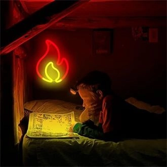Bereichern Sie jeden Raum mit einem LED-Neonschild "Flame": Perfekt für Bars, Hochzeiten und Wohnambiente.