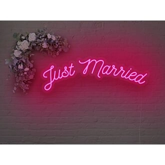 Just Married Arch Neon Sign
