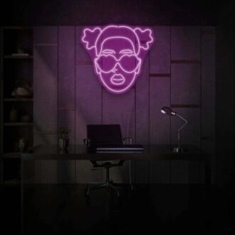 Mädchen mit Herzbrille Neon Liebe auf den ersten Blick