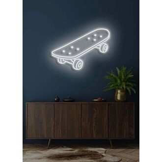 Skateboard-Neon-Dynamische Anzeige, die den Geist von Abenteuer und Freiheit einfängt
